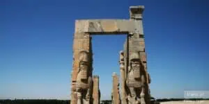 Die Apadana ist eine Säulenhalle von Persepolis