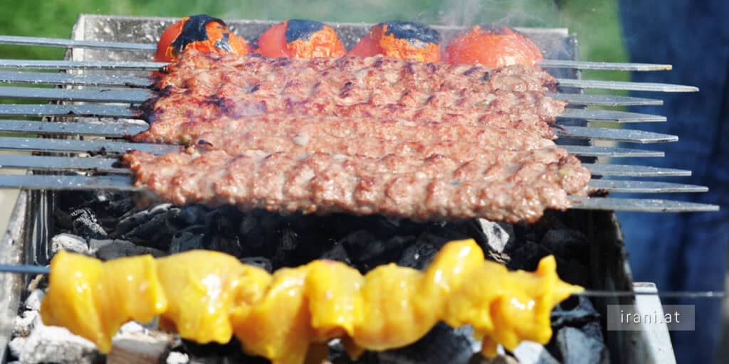 Behörden warnen: Grillen im Freien oft verboten wegen Brandrisiko 2025