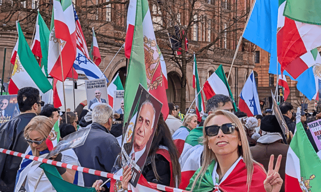 Kurier-Bericht: Reza Pahlavi widerspricht Trump – „Kein echter Regimewechsel im Iran“