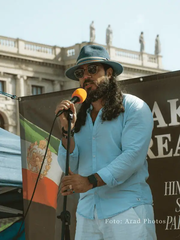 Syrus Razavi:, Wien am 24.05.2026